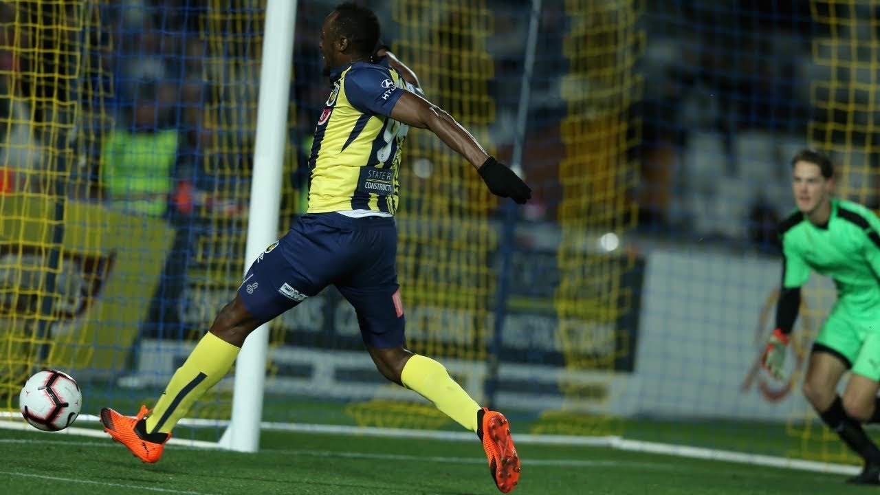 Mira cómo fue el debut de Usain Bolt en el fútbol