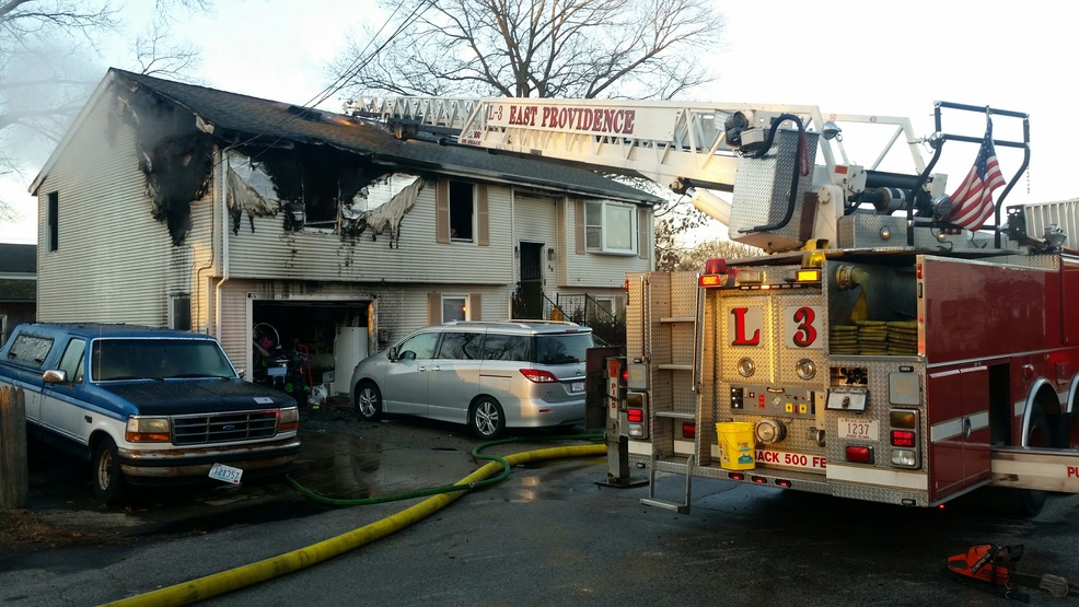 Incendio destruye una casa en East Providence