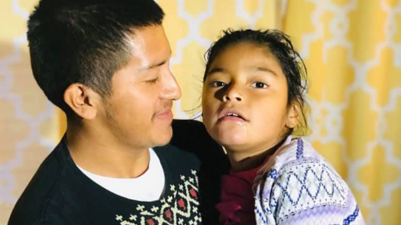 Liberan a niña con parálisis cerebral que llegó con caravana migrante