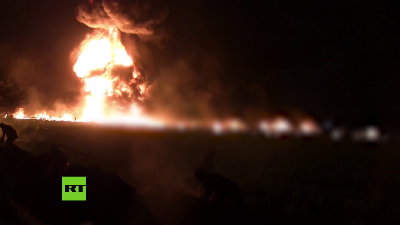 El momento de la mortal explosión del oleoducto en México