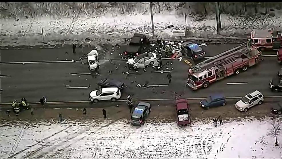 Al menos 8 autos chocan en un accidente en la I-95 norte en Attleboro