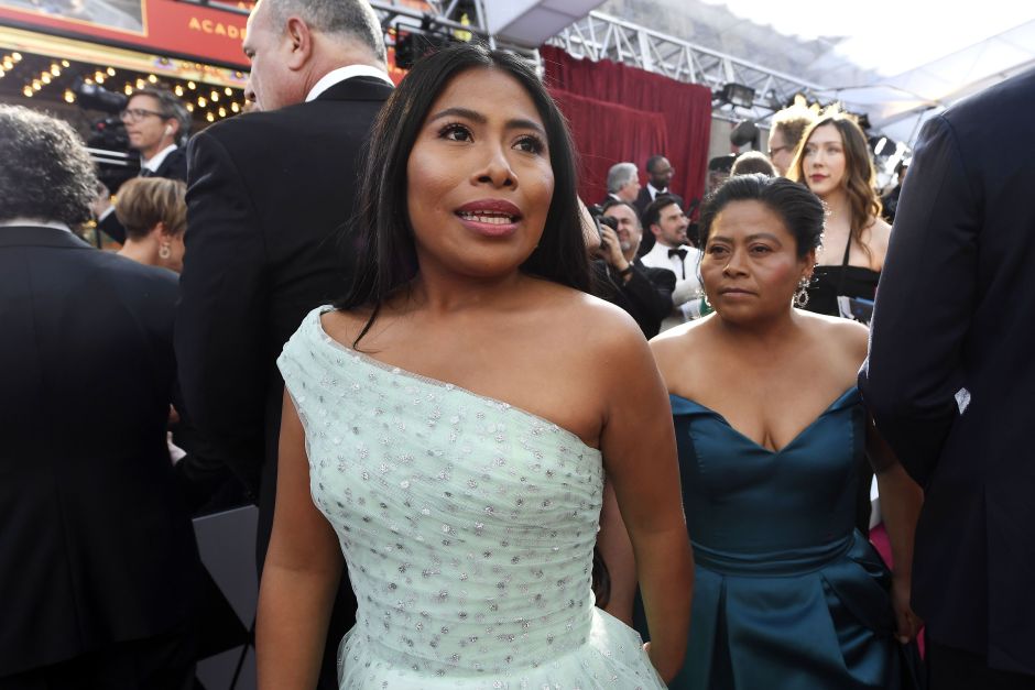 Mamá de Yalitza Aparicio se robó los corazones en los premios Óscar