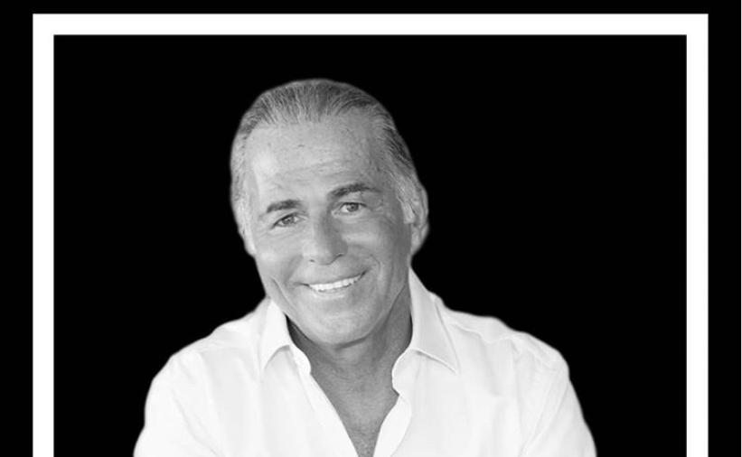 Multimillonario muere durante cirugía para alargarse el pene