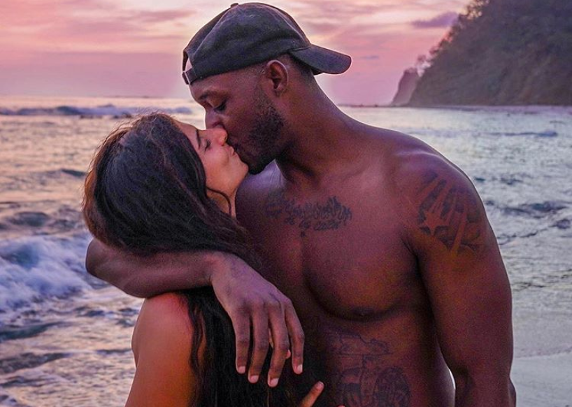 YouTuber de 32 años conserva su virginidad pese a un noviazgo estable