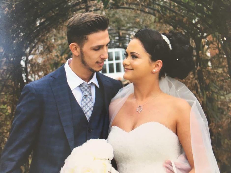 Descubrió a su marido siéndole infiel, la apuñaló y aún así quiere regresar con él