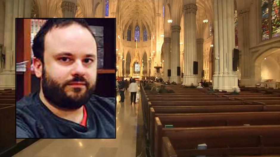 Detienen a hombre con bidones de gasolina: quería quemar catedral de NY