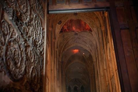 El supuesto milagro en el interior de la catedral de Notre-Dame
