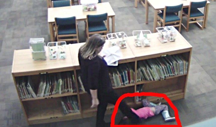 Captan a maestra pateando a niña de 5 años en video de seguridad