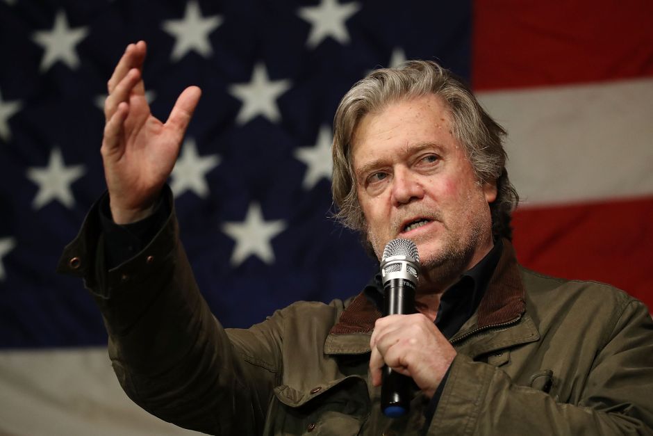 Bannon: “Trump no es el multimillonario que dice ser, es una escoria”