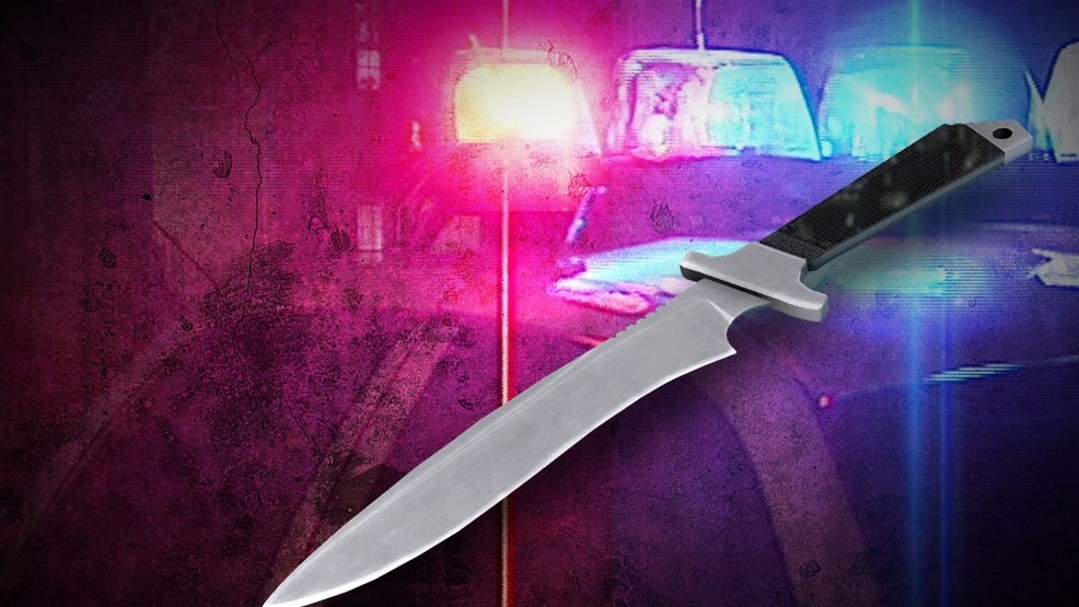 La policía investiga dos apuñalamientos en West Warwick