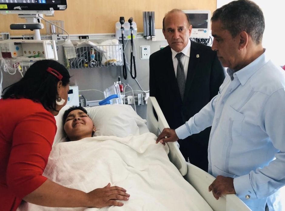 Madre dominicana logra visa humanitaria para cuidar hija con cáncer