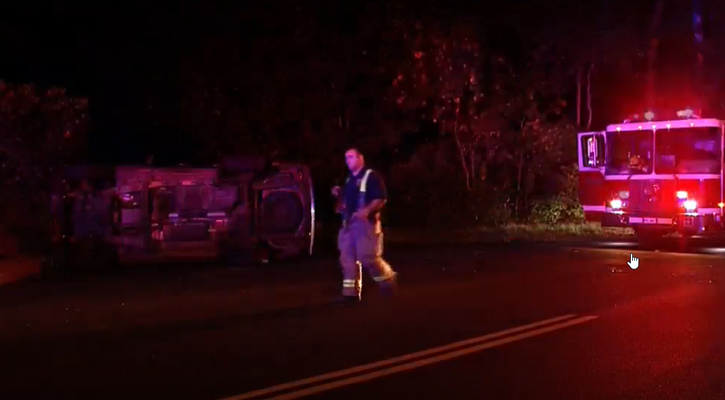La policía investiga accidente nocturno en Cranston
