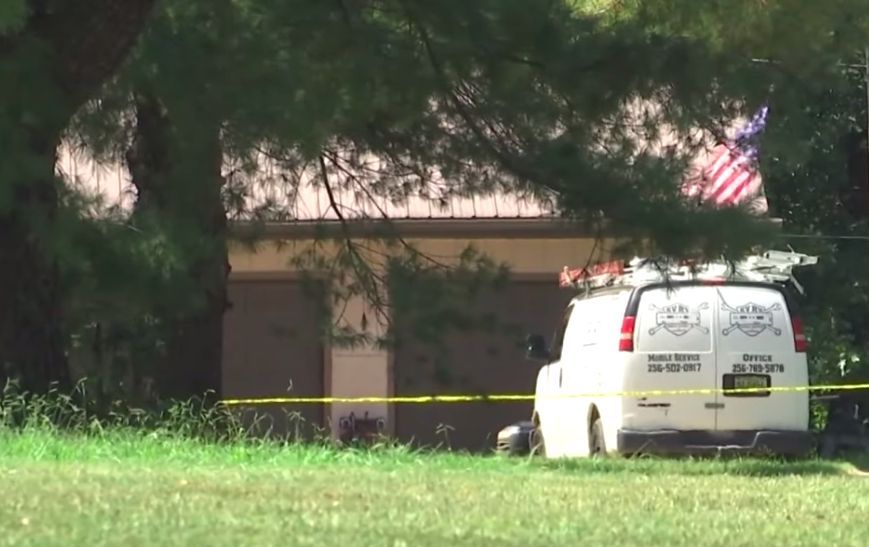 Adolescente mató a toda su familia al descubrir que su “madre” era su madrastra