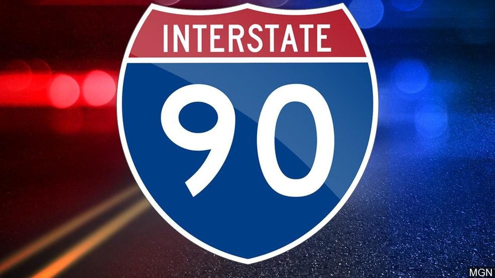 Idenfican a mujer que murió atropellada en la interestatal 90