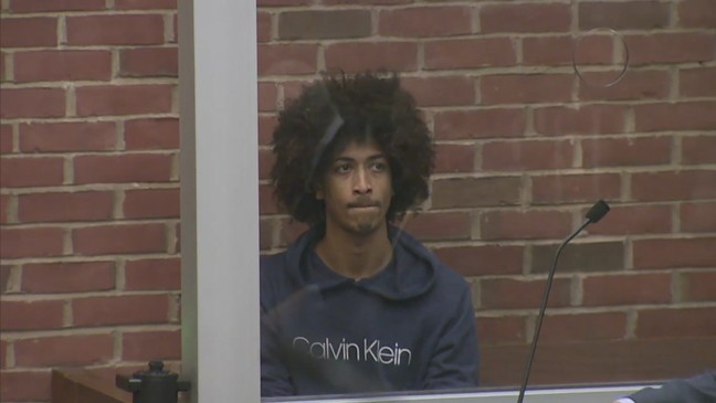 Hombre de New Bedford, acusado de violar a estudiante, enfrenta a juez