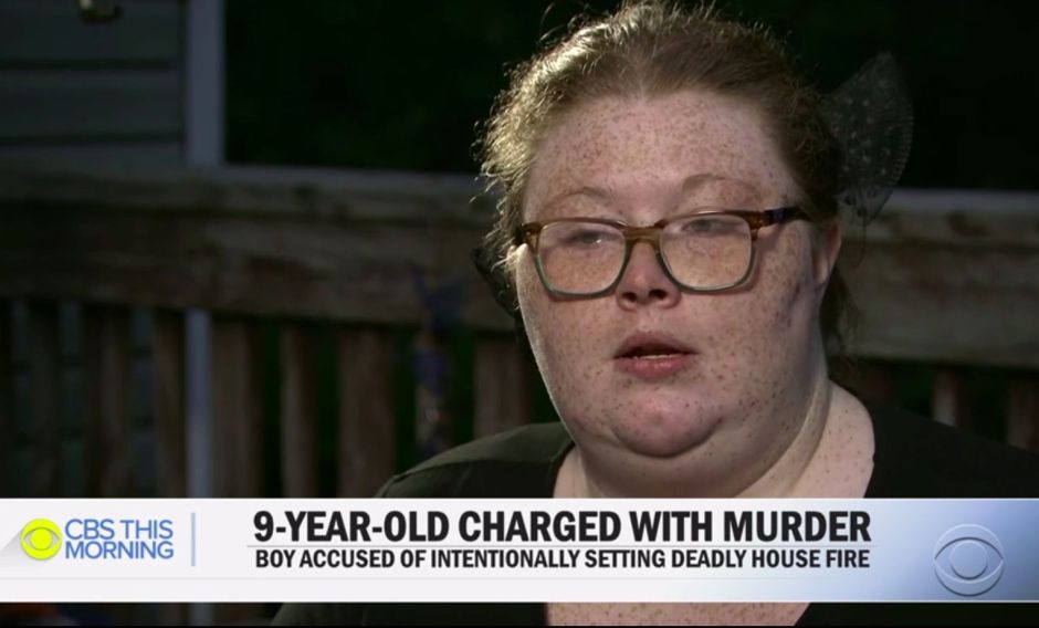 Rompe el silencio mamá de niño de 9 años acusado de matar a 5 familiares