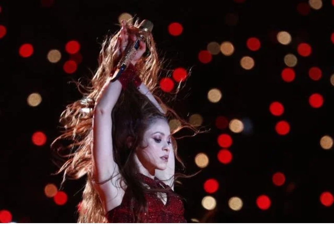 Dejó en shock al público: así abrió Shakira el show de mediotiempo del Super Bowl