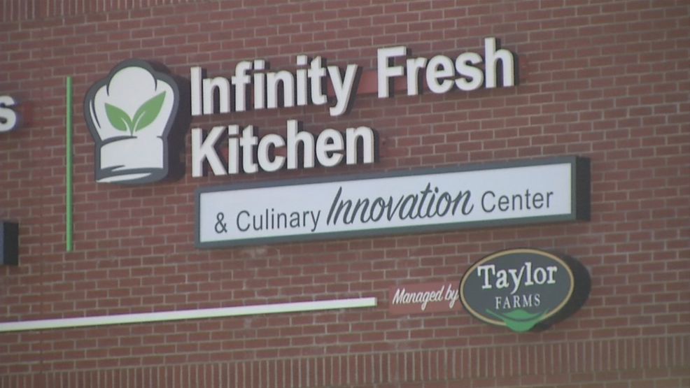 100 casos de COVID-19 asociados a planta de alimentos de North Kingstown