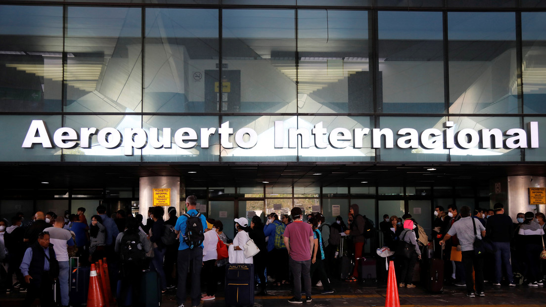 Reportan que EE.UU. deportó a Guatemala a 44 migrantes con coronavirus