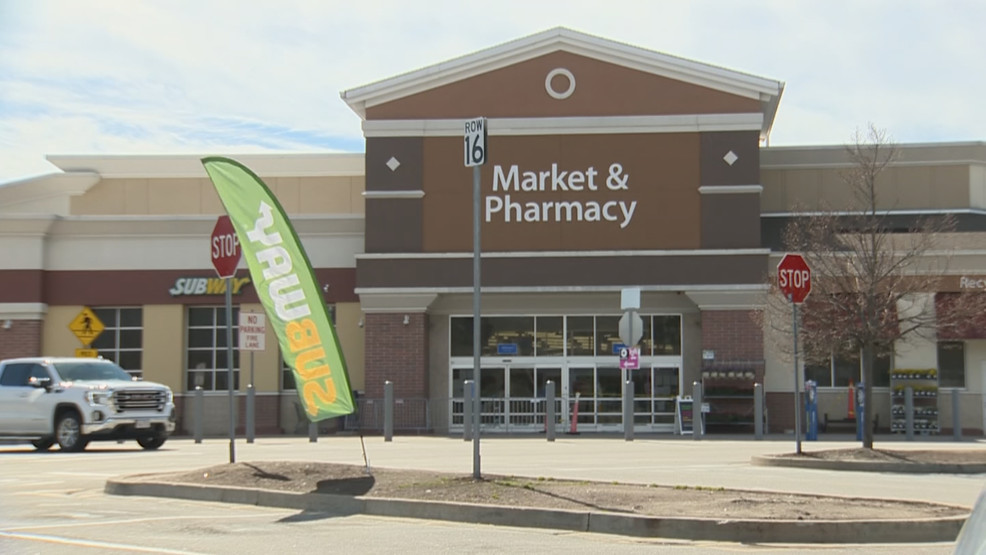 81 casos de coronavirus identificados en la tienda Walmart en Worcester