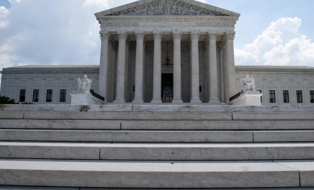 Administración de Trump pide a la Corte Suprema invalidar Obamacare