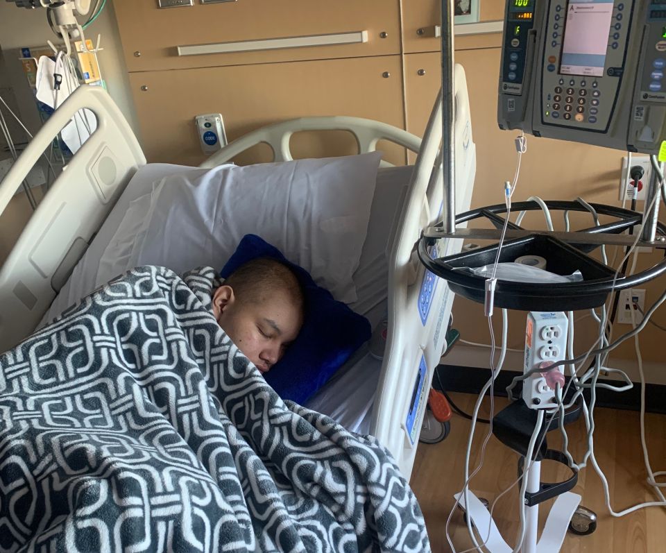 Menor con cáncer terminal implora a Gobierno de Trump visa humanitaria para sus padres