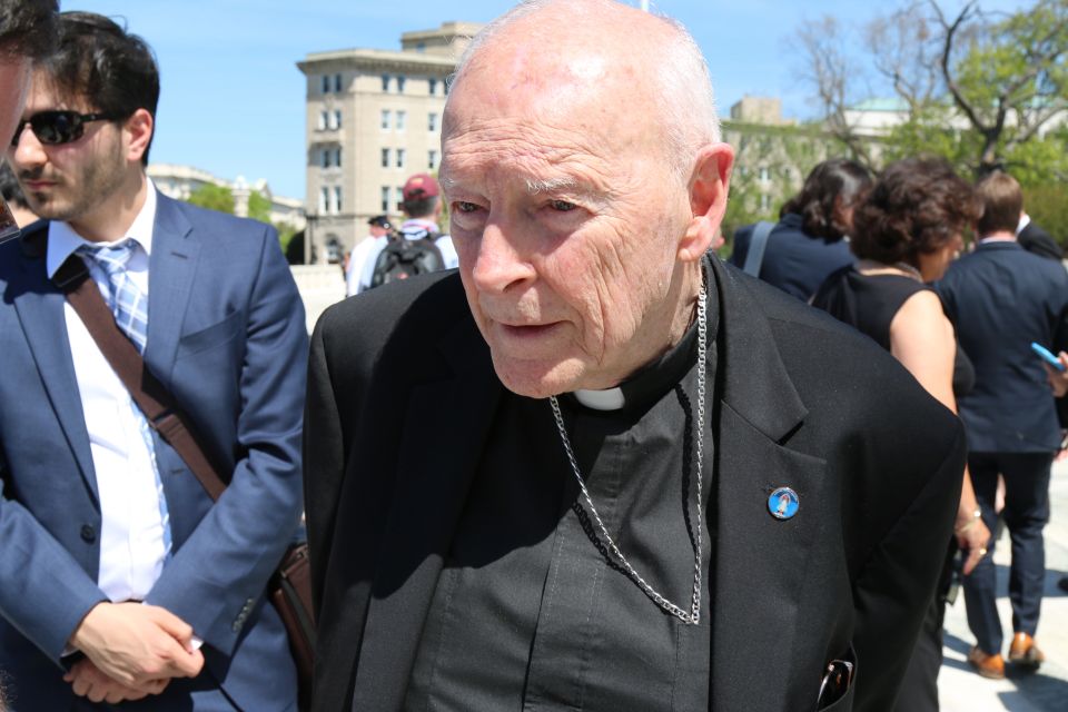 Acusan de orgías en NJ a ex cardenal Theodore McCarrick, tras denuncias de abusos