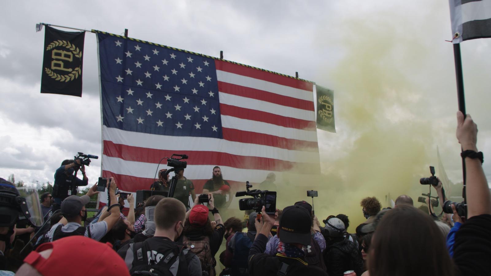 ¿Quiénes son los Proud Boys y qué dijo Trump de ellos?