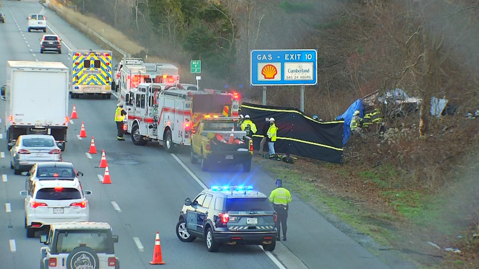 Hombre de Fall River murió en  accidente de vuelco en la Interestatal 195