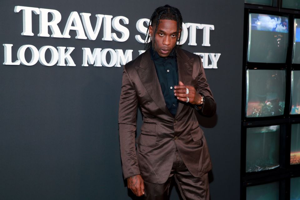 Travis Scott suministró 50 mil comidas y agua embotellada a vícitmas en Texas