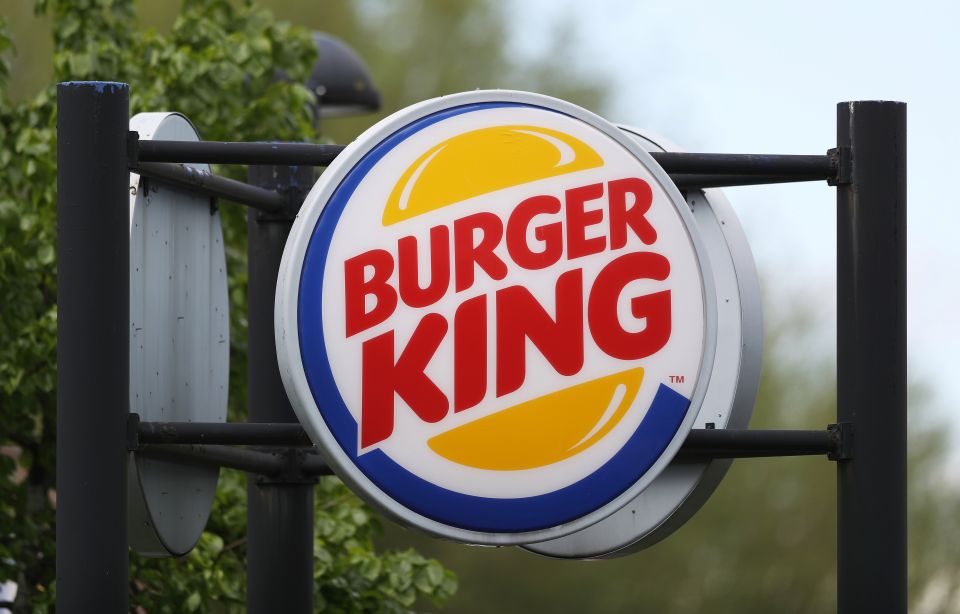 Empleados de Burger King hartos de malas condiciones renuncian en bloque
