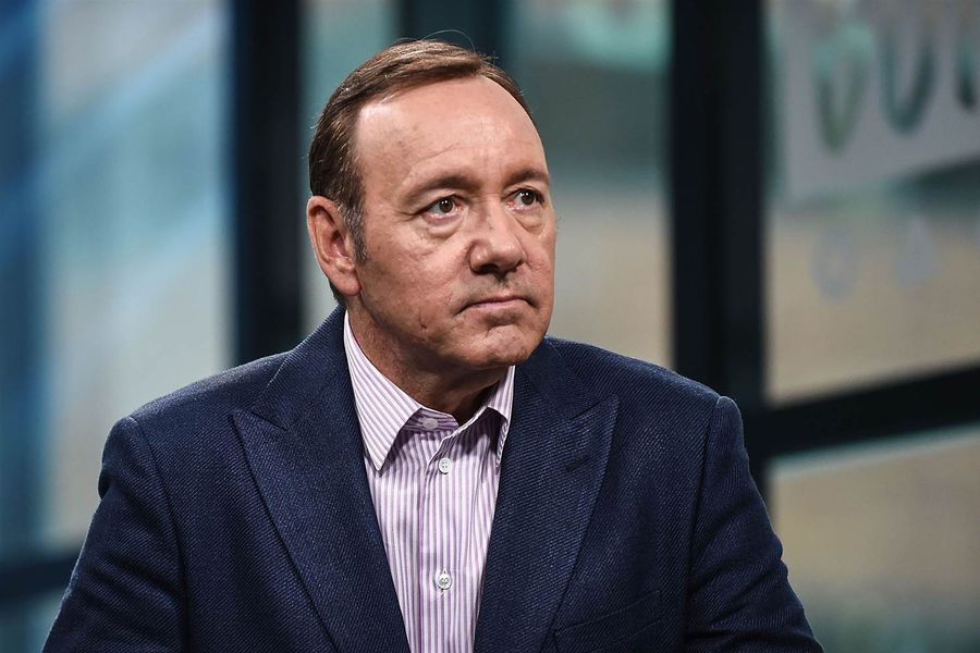 Acusan a Kevin Spacey de cuatro cargos de agresión sexual