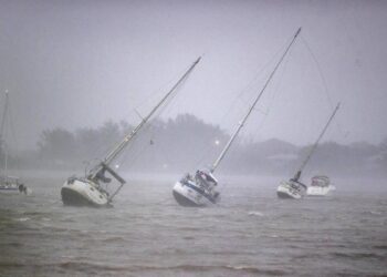 Al menos 3 muertos en Cuba por el huracán Ian