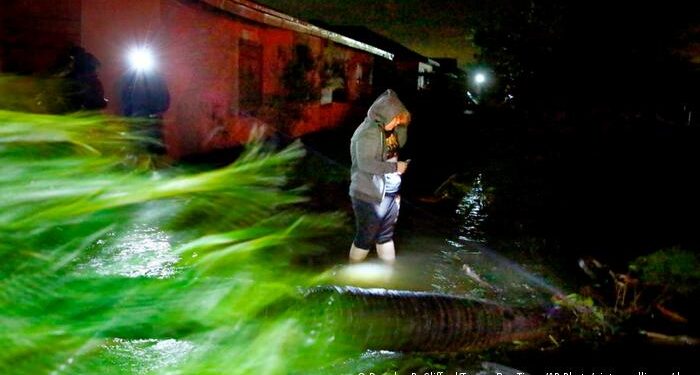 Huracán Ian causa inundaciones «catastróficas» en Florida
