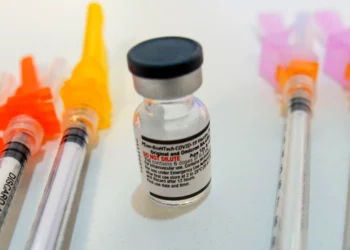 4,4 millones de estadounidenses se arremangan para recibir refuerzos de omicrones