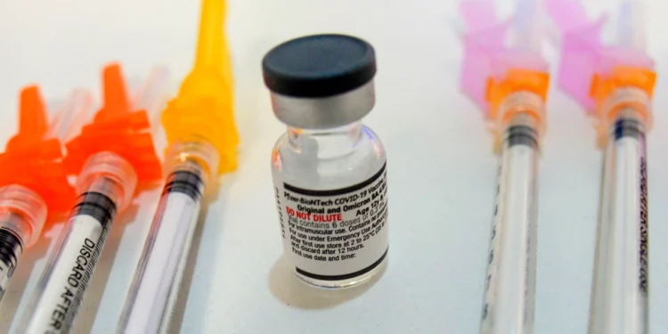 4,4 millones de estadounidenses se arremangan para recibir refuerzos de omicrones