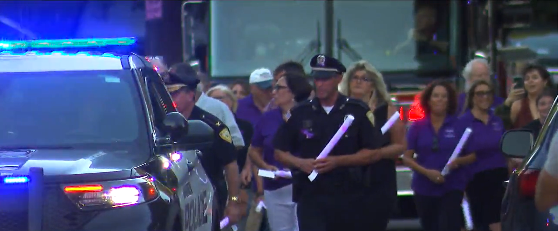 Warren recuerda las vidas perdidas por sobredosis con una caminata y vigilia