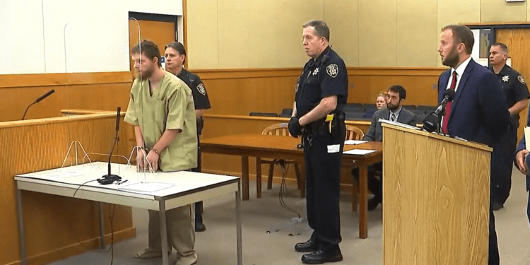 Hombre acusado de asesinar a una mujer en Charlestown