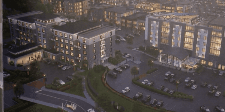 ¿Cuál es la situación del emplazamiento del Newport Grand Casino?