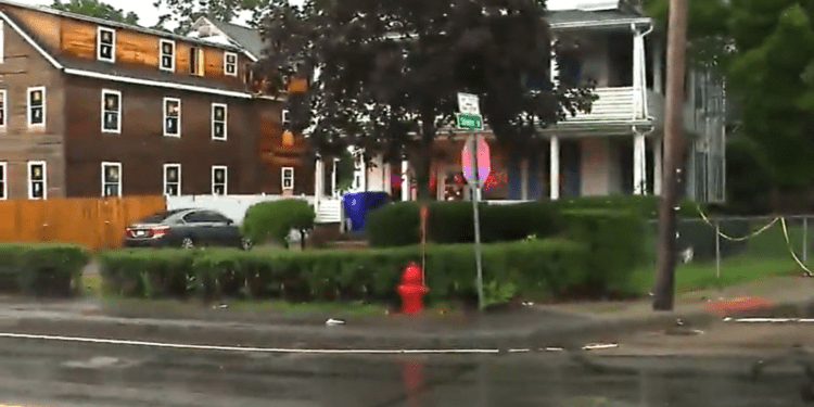 La policía investiga una muerte sospechosa en Taunton