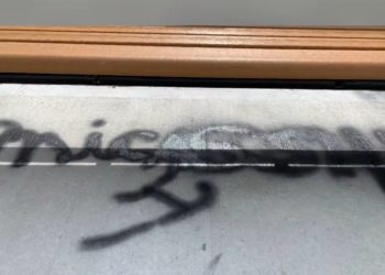 La policía investiga el vandalismo en el parque de veteranos de Fall River