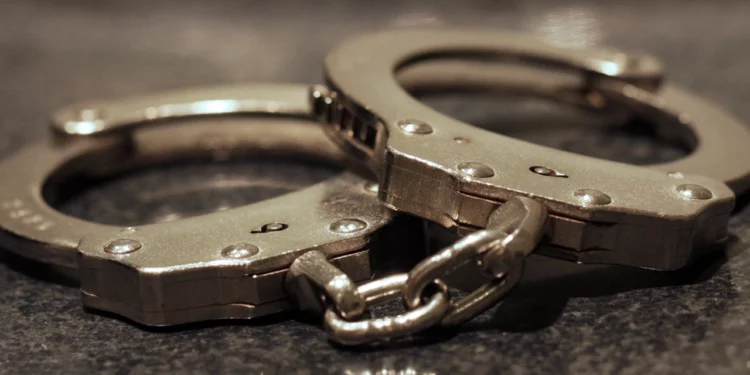 Hombre de West Greenwich acusado de comprar y montar armas fantasma