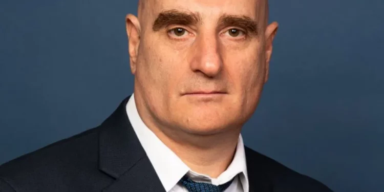 Político hace campaña con video pornográfico de sí mismo en NY