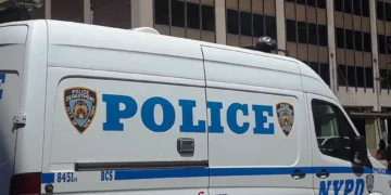 Balean en la cabeza a asistente de 19 años saliendo de trabajar en NY
