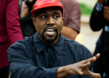 Kanye West es expulsado de la sede de Skechers en California