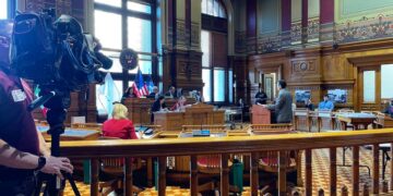 La propuesta prohibiría la convivencia de más de 3 universitarios en Providence