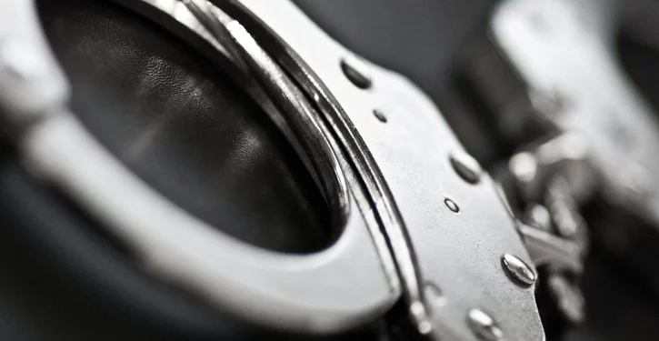 Detenido un mago de Massachusetts acusado de pornografía infantil