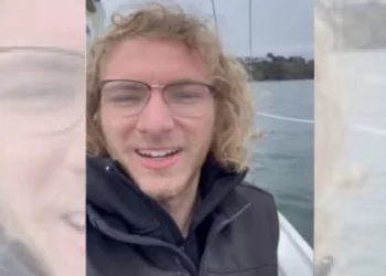 Los guardacostas buscan a un marinero desaparecido en dirección a Florida