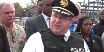 2 muertos en un tiroteo en un instituto de St. Louis; el pistolero ha muerto