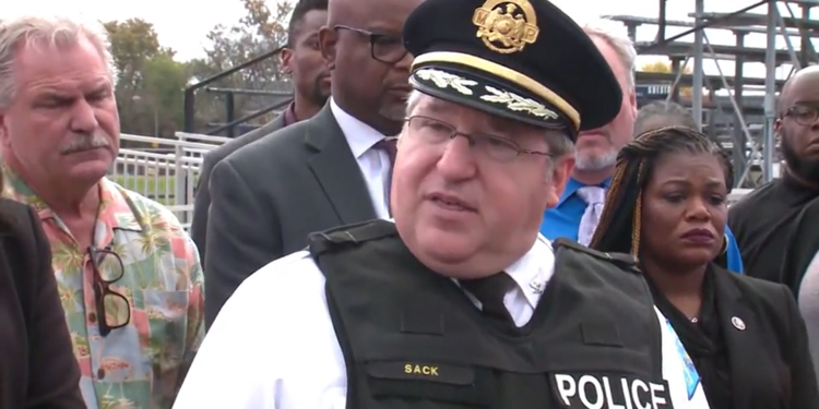 2 muertos en un tiroteo en un instituto de St. Louis; el pistolero ha muerto